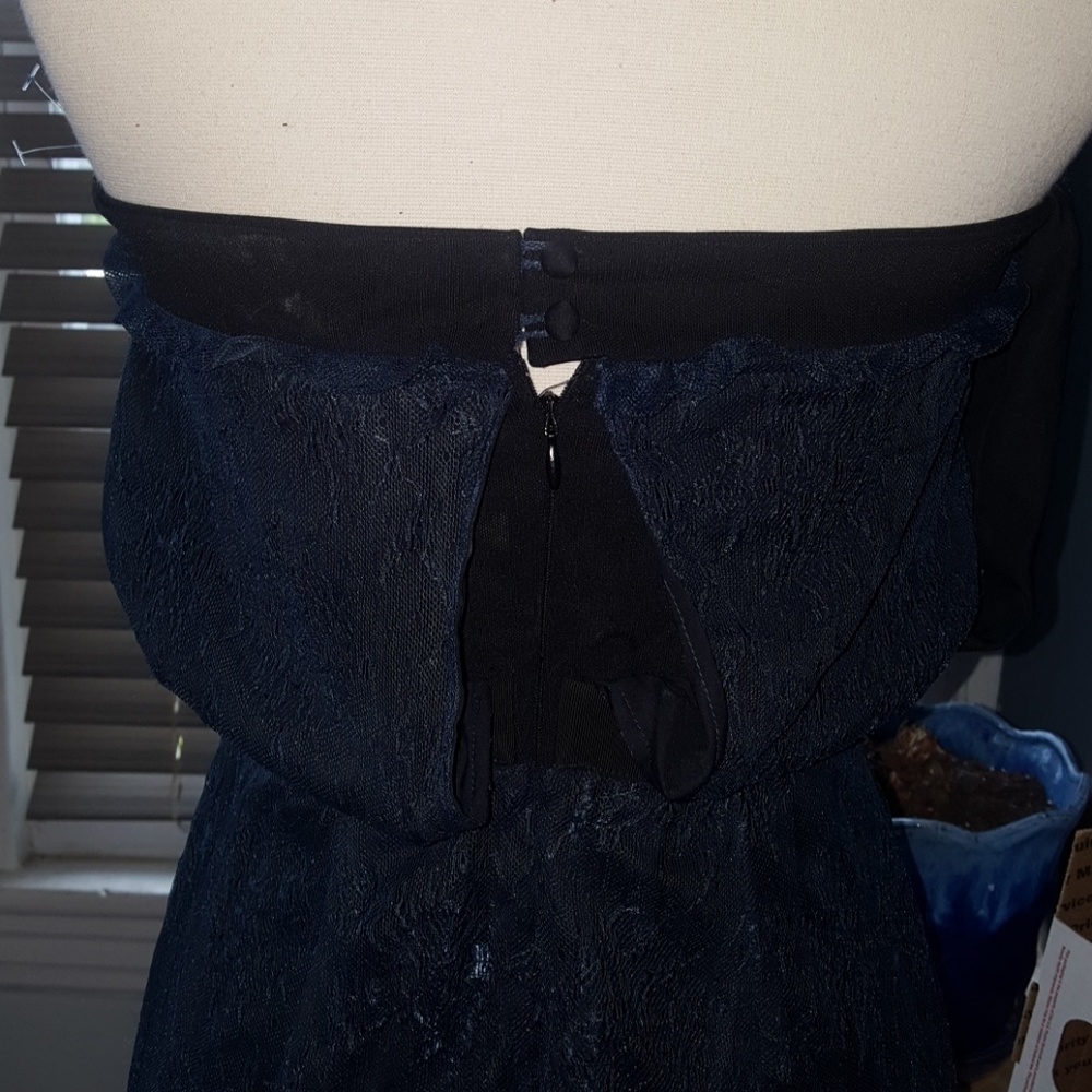 Dress - Picture 2 of 2